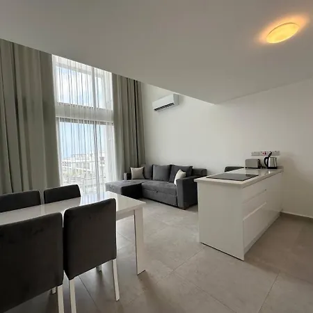 Apartment Dejablue, Block C, Unit 22 Kalogrea